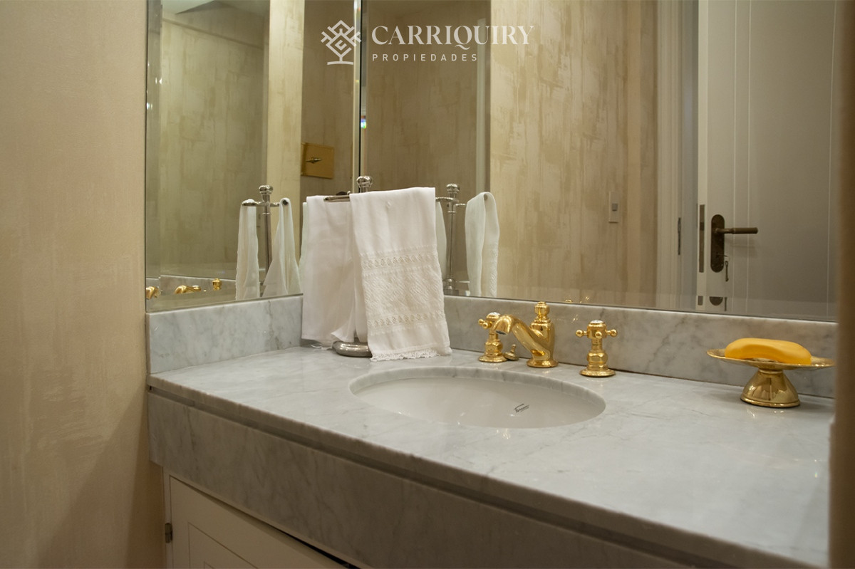 Apartamento ID.9583/Le-Parc - Apartamento de 4 dormitorios en Punta del Este frente al mar en Playa Brava