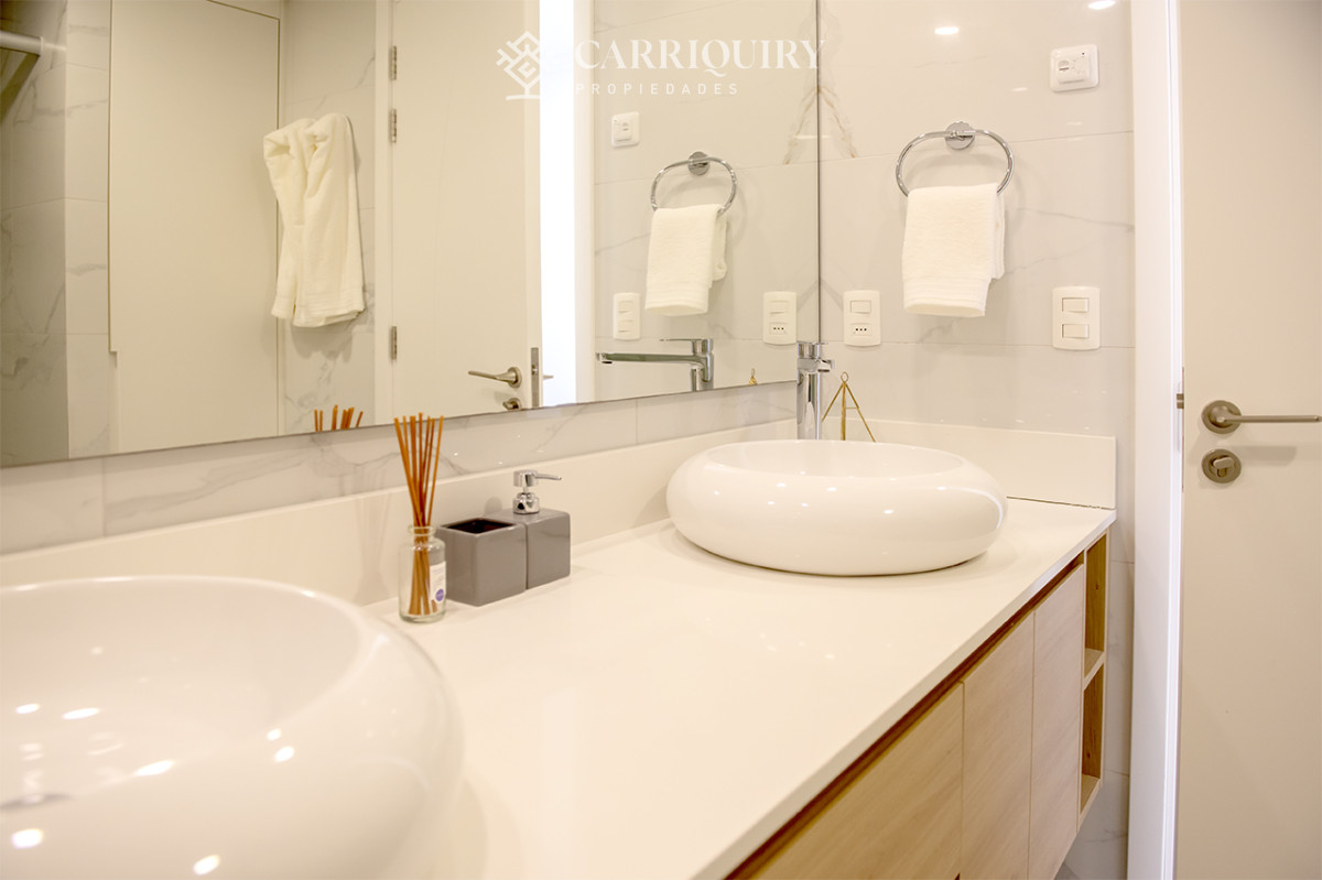 Apartamento ID.9333/ALQUILER-TEMPORARIO-APARTAMENTO-4-DORMITORIOS-MANATIALES- - Apartamento en Mansa - Punta del Este en venta de 3 dormitorios.