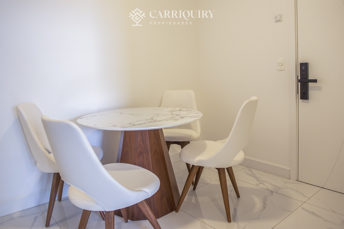 Apartamento ID.9333/ALQUILER-TEMPORARIO-APARTAMENTO-4-DORMITORIOS-MANATIALES- - Apartamento en Mansa - Punta del Este en venta de 3 dormitorios.