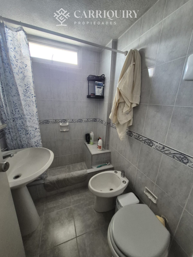 Apartamento ID.10084 - Apartamento en venta 2 dormitorios en Punta del Este. Primera línea mansa