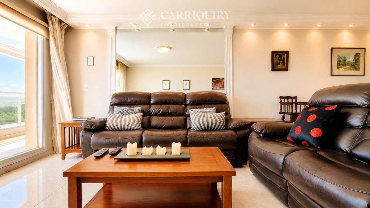 Apartamento ID.9842 - Departamento de 3 dormitorios en venta en Coral Tower en venta