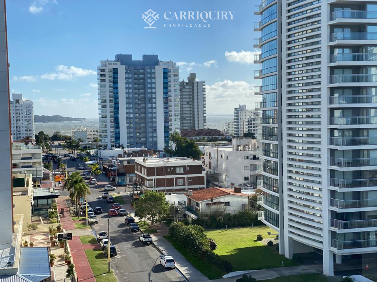 Apartamento ID.9755 - Vende Apartamento de 3 dormitorios en Brava, Excelente edificio.