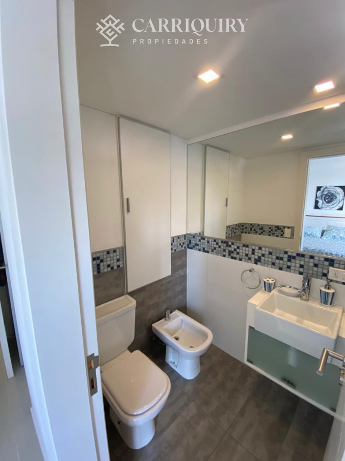 Apartamento ID.10243 - Departamento de 2 dormitorios y medio en venta en Punta del Este