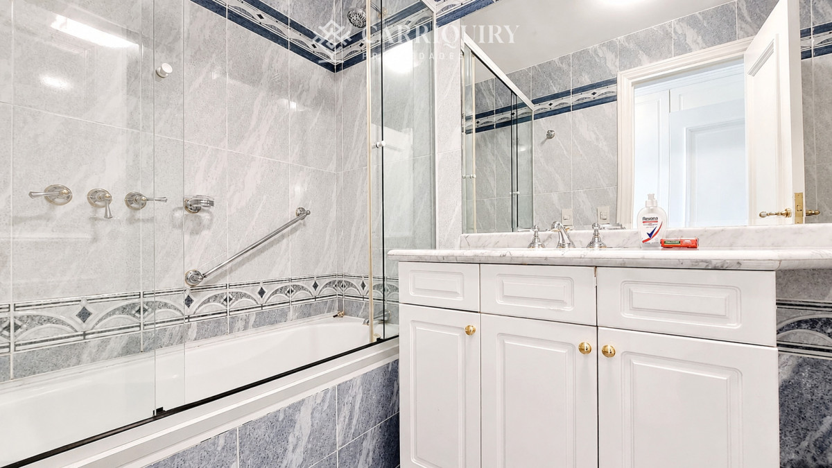 Apartamento ID.9842 - Departamento de 3 dormitorios en venta en Coral Tower en venta