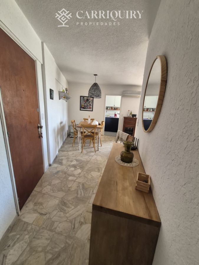Apartamento ID.10084 - Apartamento en venta 2 dormitorios en Punta del Este. Primera línea mansa