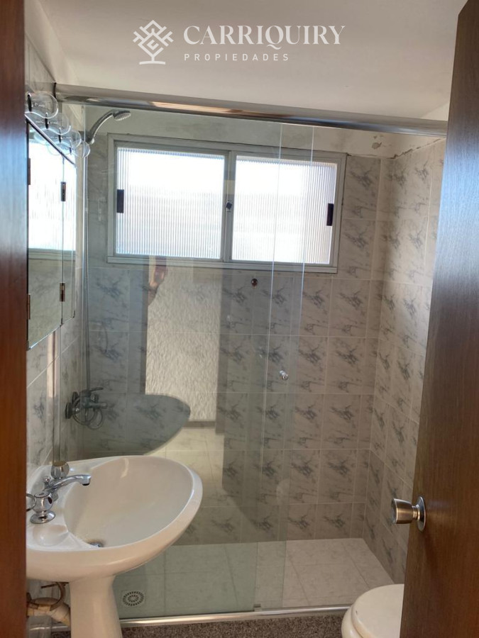 Apartamento ID.9755 - Vende Apartamento de 3 dormitorios en Brava, Excelente edificio.