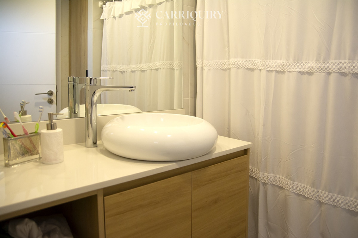 Apartamento ID.7948 - Apartamento de 2 dormitorios en Playa Mansa , Punta del este 