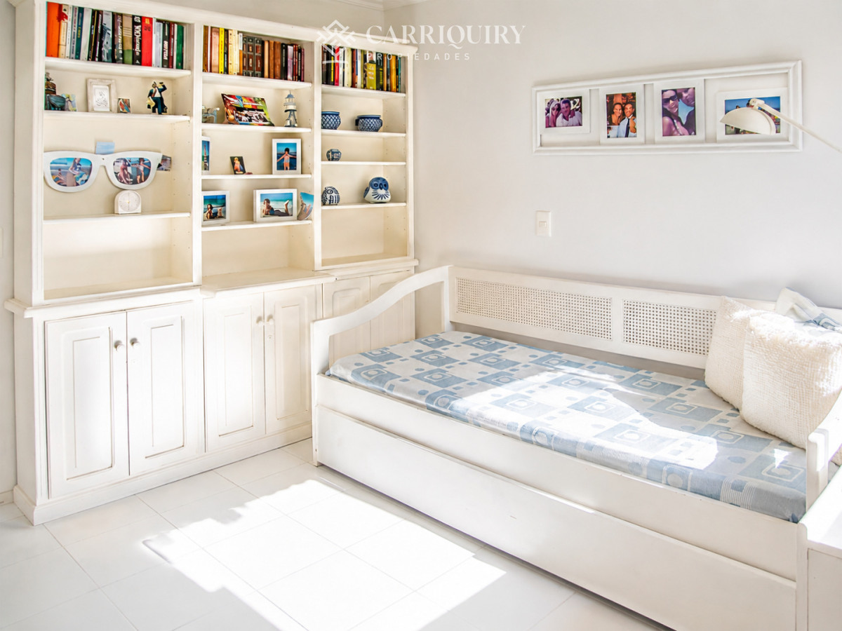 Apartamento ID.10357 - Apartamento de 3 dormitorios en Playa brava