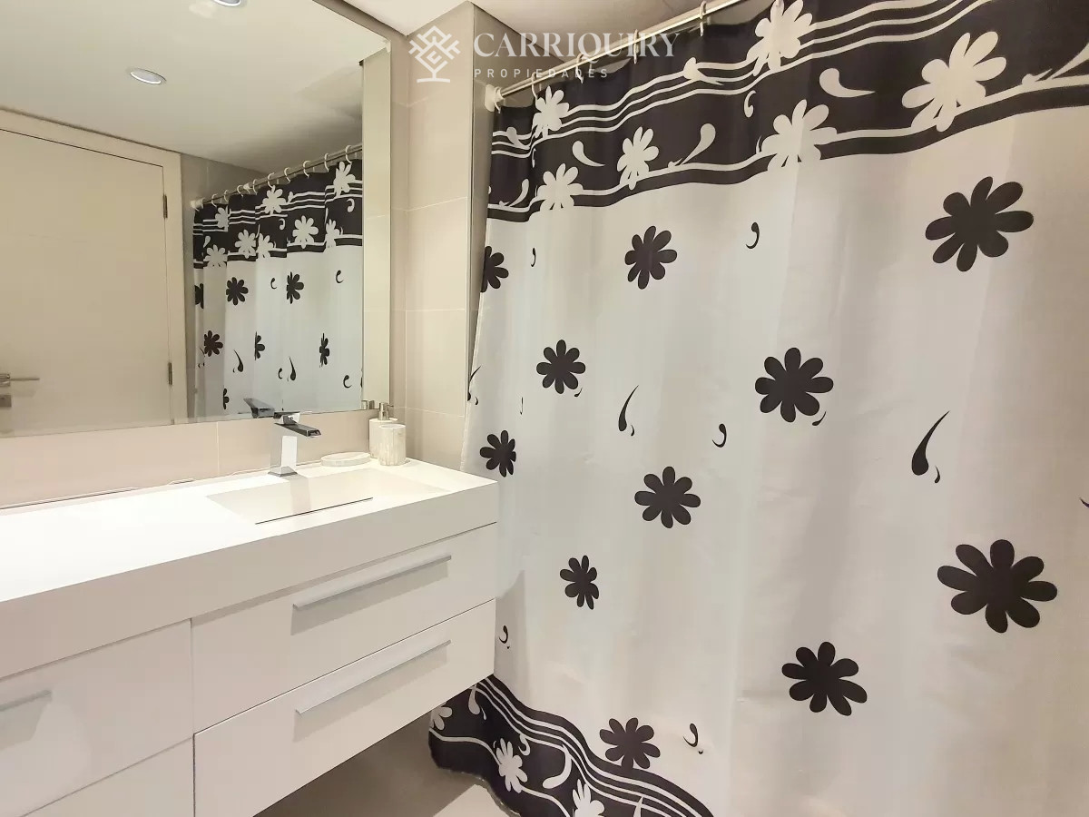 Apartamento ID.7950 - Departamento de 2 suites + depedencia en venta Frente al mar.