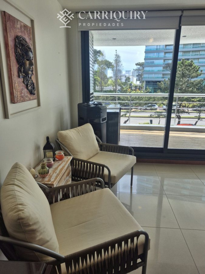 Apartamento ID.10708 - Apartamento en venta de 2 dormitorios en Punta del Este