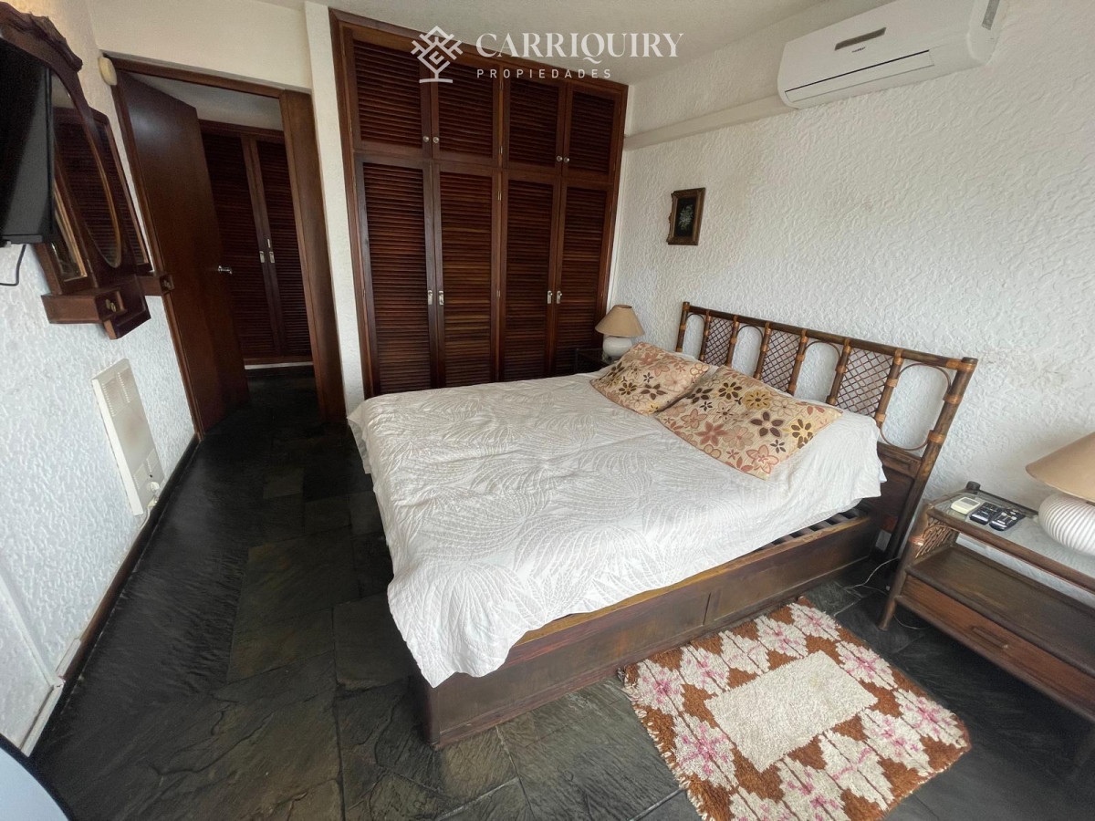Apartamento ID.10072 - Departamento en venta en Brava - Punta del Este de 1 dormitorio y medio.