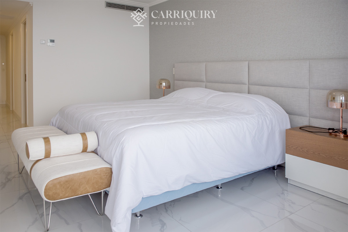 Apartamento ID.9333/ALQUILER-TEMPORARIO-APARTAMENTO-4-DORMITORIOS-MANATIALES- - Apartamento en Mansa - Punta del Este en venta de 3 dormitorios.