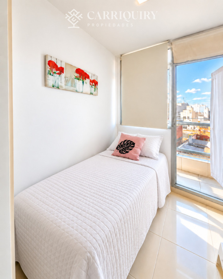 Apartamento ID.10705/Apartamento-en-Brava,-3-dormitorios- - Seasons Tower - Punta del Este, 2 dormitorios mas servicio