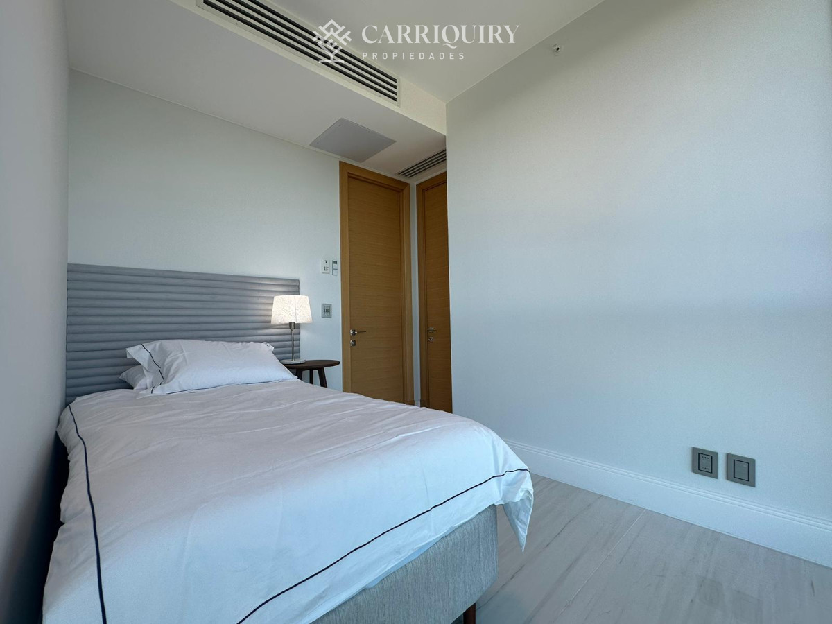 Apartamento ID.7471/ALQUILER-TEMPORARIO-Y-VENTA-APARTAMENTO-3-DORMITORIOS - Espectacular apartamento en alquiler en la torre mas lujosa de Punta del este