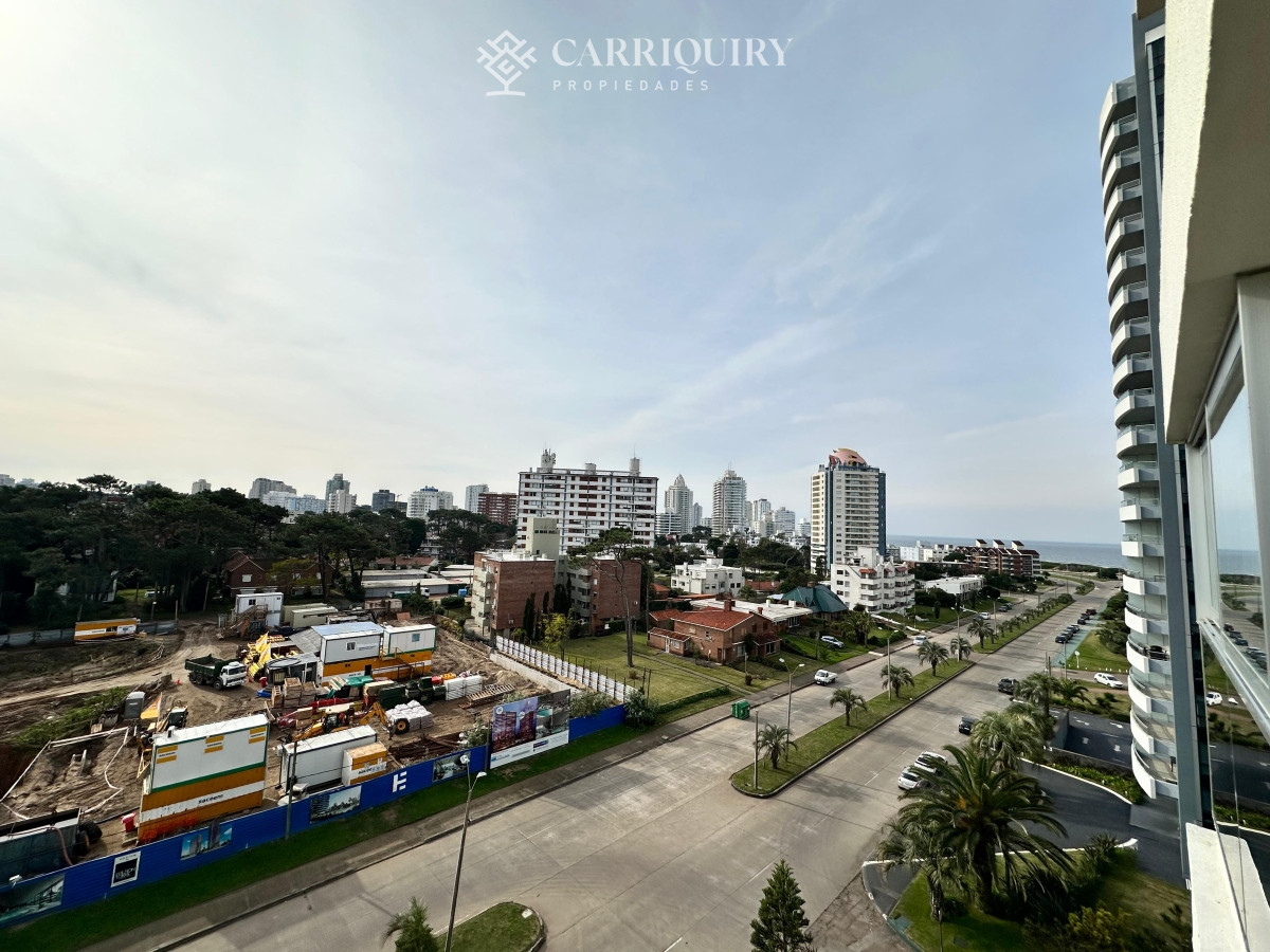 Apartamento ID.10101 - Apartamento de 2 dormitorios y medio en Playa Brava , Punta del este 