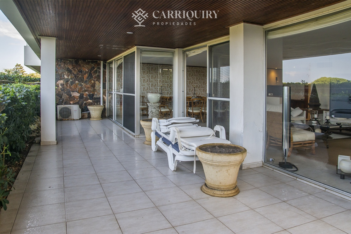 Apartamento ID.9583/Le-Parc - Apartamento de 4 dormitorios en Punta del Este frente al mar en Playa Brava