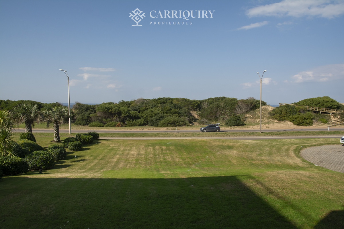 Apartamento ID.9583/Le-Parc - Apartamento de 4 dormitorios en Punta del Este frente al mar en Playa Brava