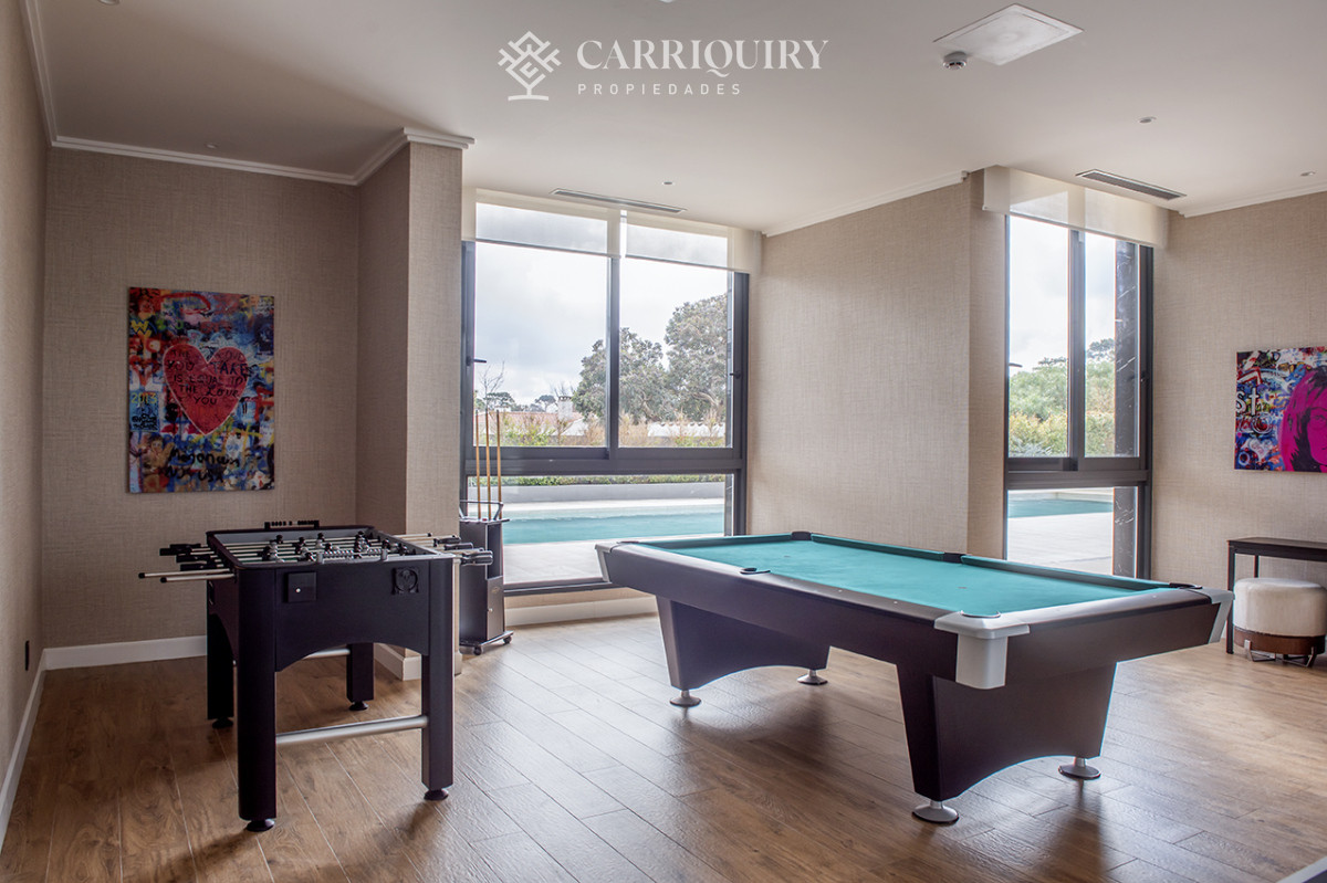 Apartamento ID.9333/ALQUILER-TEMPORARIO-APARTAMENTO-4-DORMITORIOS-MANATIALES- - Apartamento en Mansa - Punta del Este en venta de 3 dormitorios.