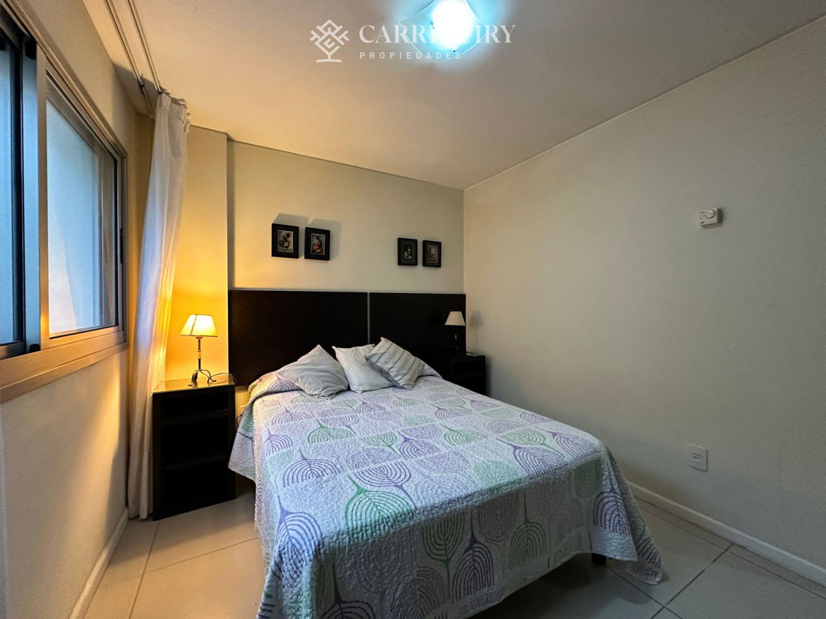 Apartamento ID.10071 - Apartamento en venta, 1 dormitorio en Península, Punta del Este