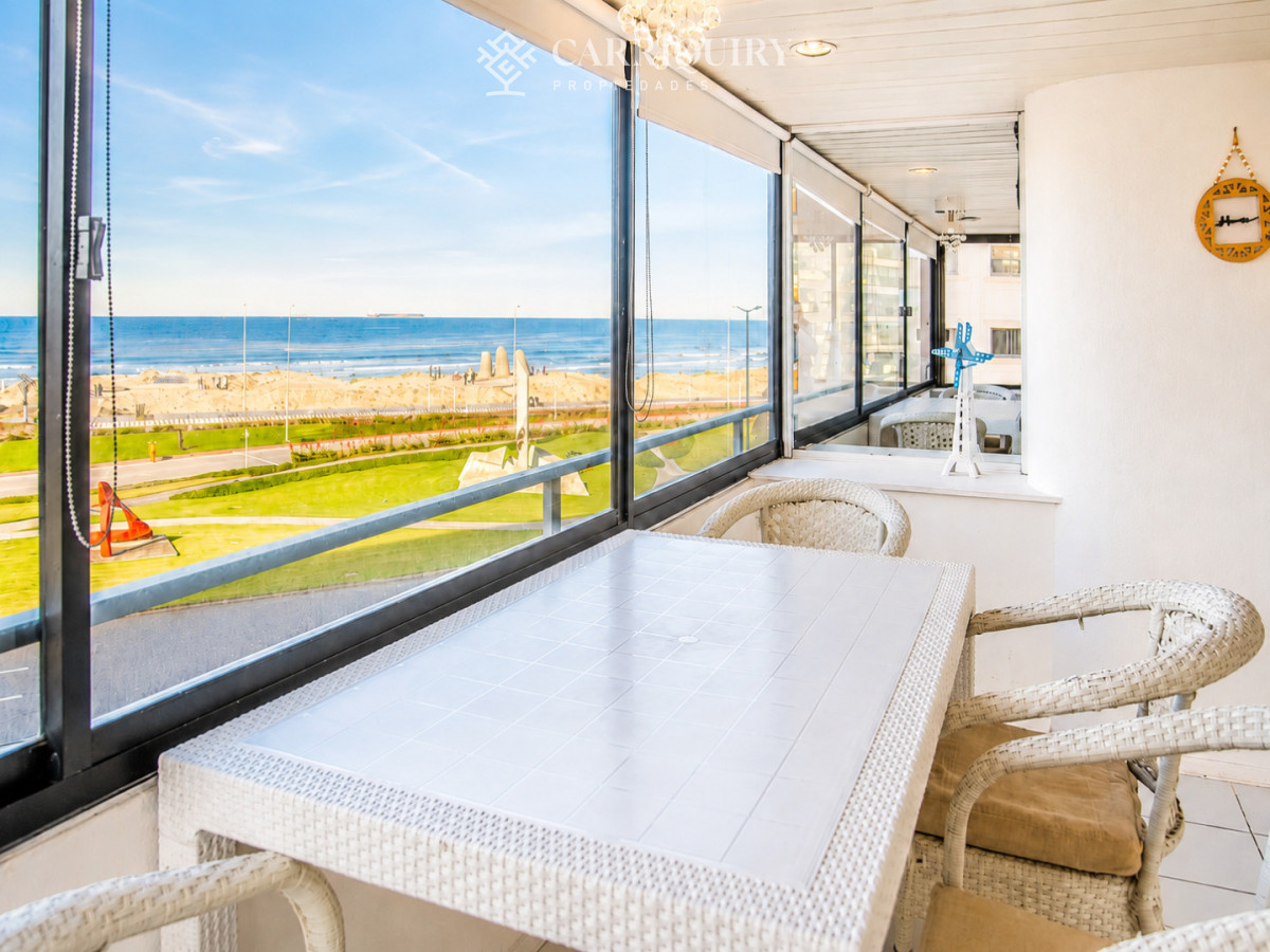 Apartamento ID.10357 - Apartamento de 3 dormitorios en Playa brava