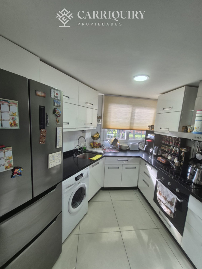Apartamento ID.10093 - Apartamento en venta primera linea Playa Mansa Punta del Este 2 dormitorios