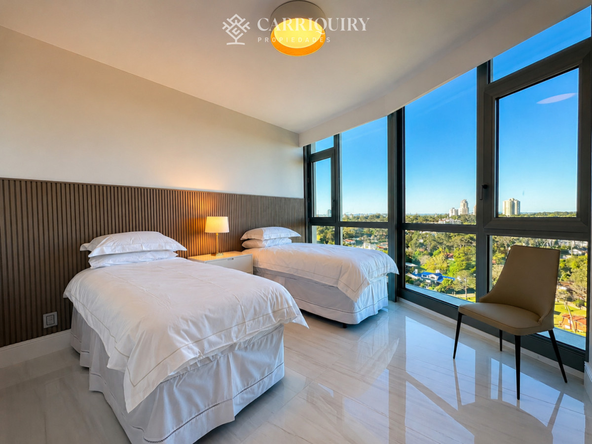 Apartamento ID.7471/Con-piscina-propia,-espectacular-vista-y-ubicaciónALQUILER-Y-VENTA-PUERTO - Espectacular apartamento en alquiler en la torre mas lujosa de Punta del este