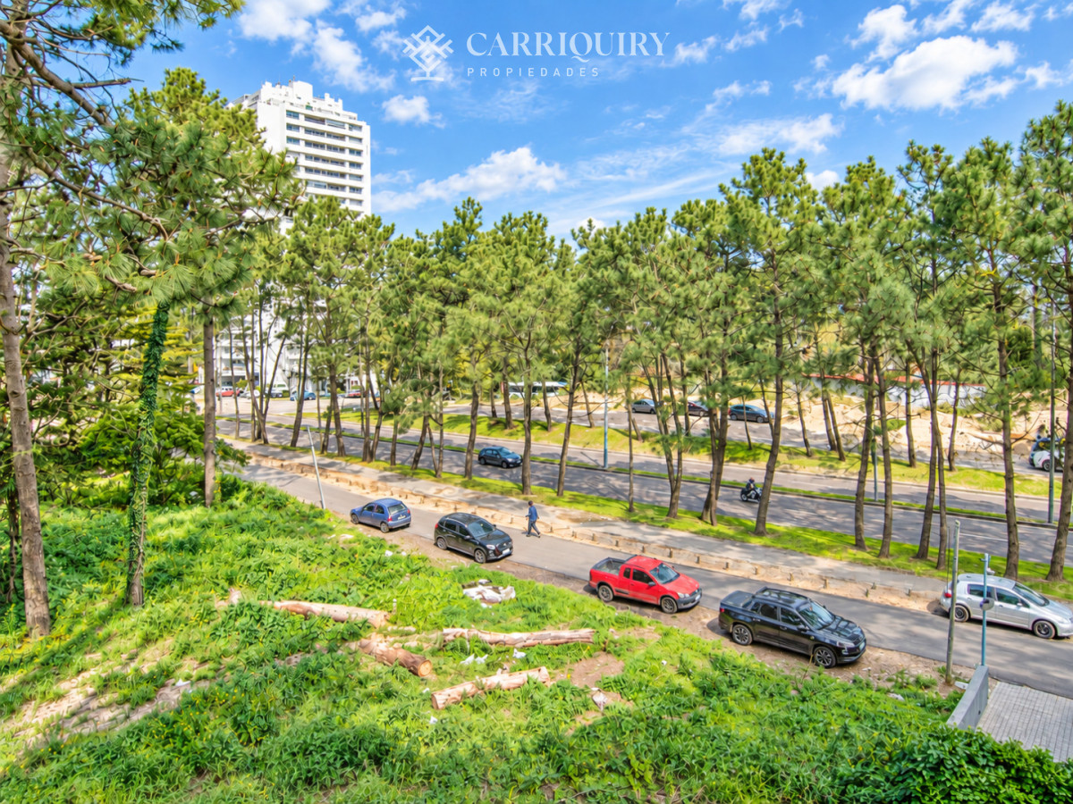 Apartamento ID.10653 - Hermoso departamento de 2 dormitorios en venta en Roosevelt