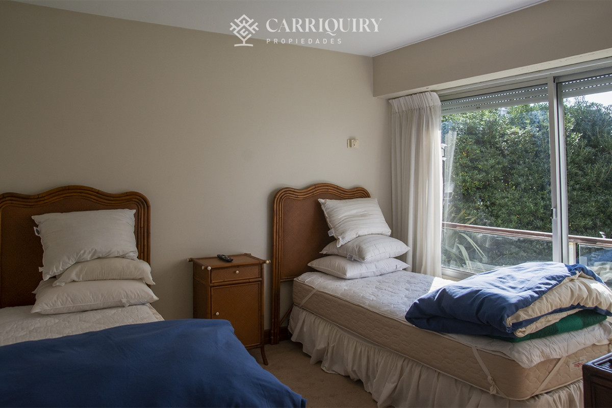 Apartamento ID.9583/Le-Parc - Apartamento de 4 dormitorios en Punta del Este frente al mar en Playa Brava