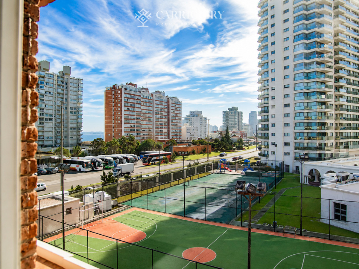 Apartamento ID.10357 - Apartamento de 3 dormitorios en Playa brava
