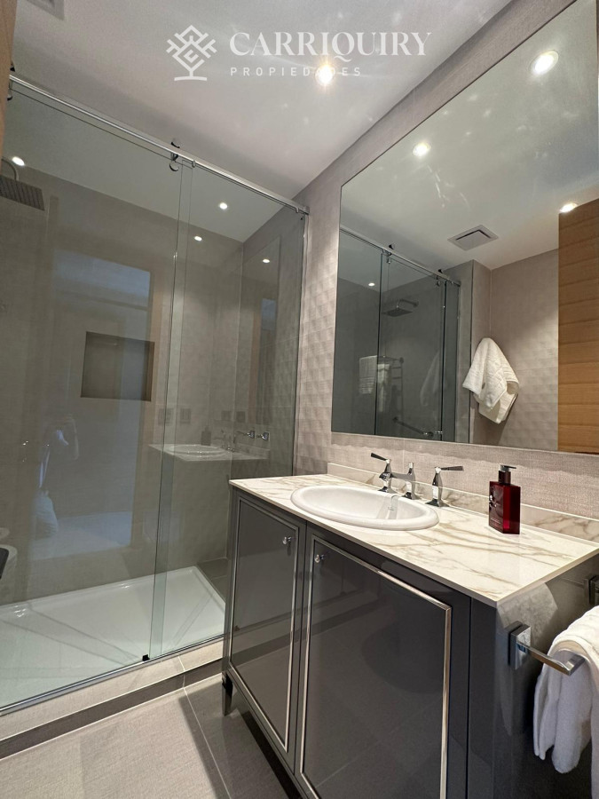 Apartamento ID.7471/ALQUILER-TEMPORARIO-Y-VENTA-APARTAMENTO-3-DORMITORIOS - Espectacular apartamento en alquiler en la torre mas lujosa de Punta del este