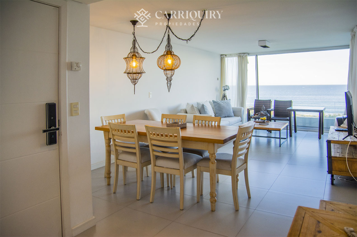 Apartamento ID.7950 - Departamento de 2 suites + depedencia en venta Frente al mar.