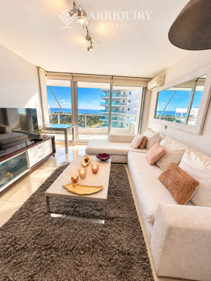 Apartamento ID.10705/Apartamento-en-Brava,-3-dormitorios- - Seasons Tower - Punta del Este, 2 dormitorios mas servicio