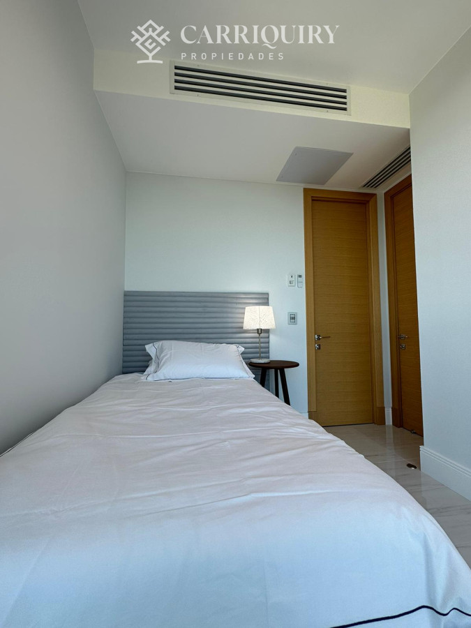 Apartamento ID.7471/ALQUILER-TEMPORARIO-Y-VENTA-APARTAMENTO-3-DORMITORIOS - Espectacular apartamento en alquiler en la torre mas lujosa de Punta del este