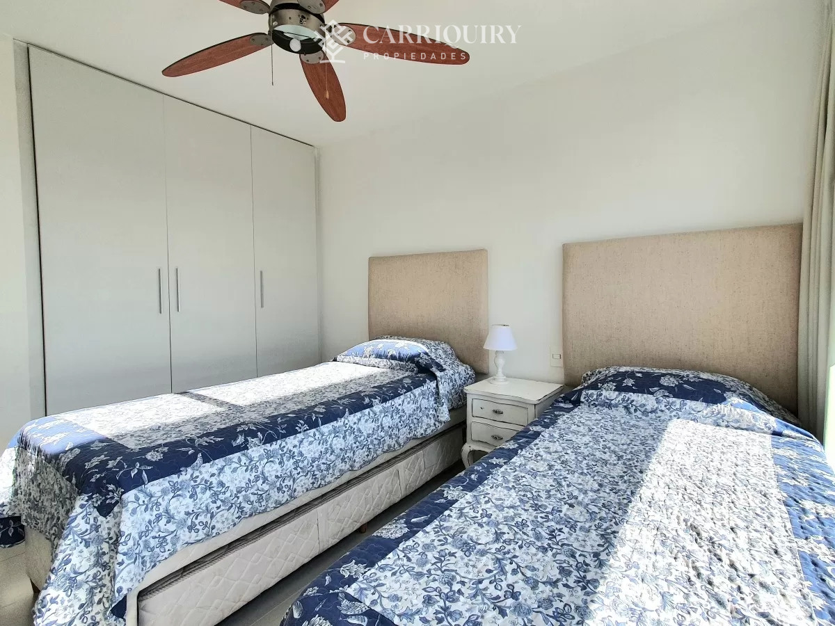 Apartamento ID.7950 - Departamento de 2 suites + depedencia en venta Frente al mar.