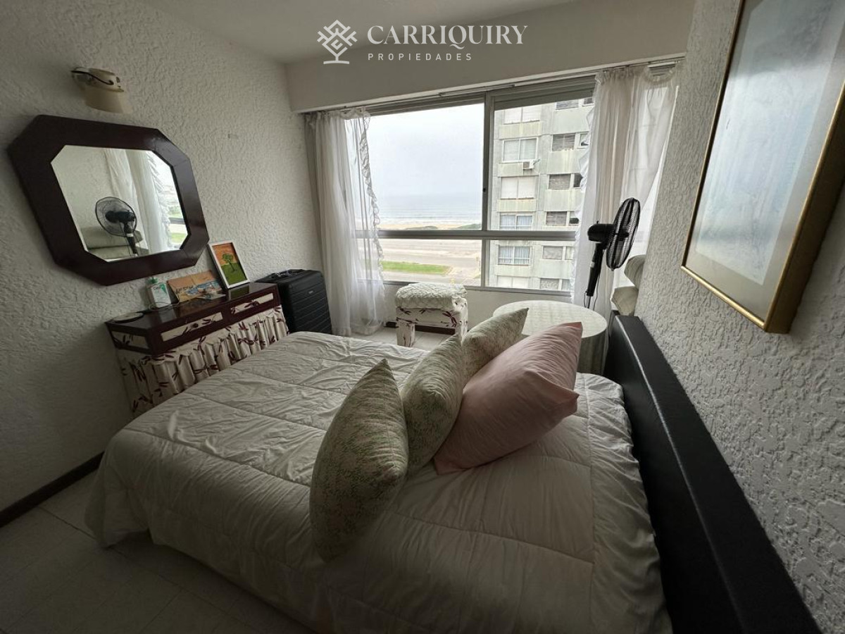 Apartamento ID.9755 - Vende Apartamento de 3 dormitorios en Brava, Excelente edificio.