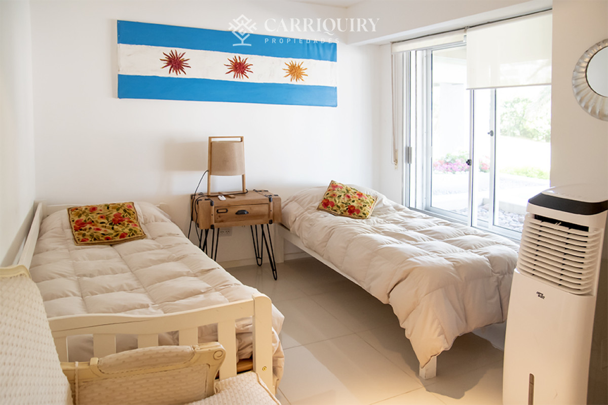 Apartamento ID.6278/Apartamento-en-venta-2-dormitorios-Playa-Mansa-vista--Venetian--a-estrenar--frente-al-mar-lujo - Gran Oportunidad de venta, en la zona del Puerto de Punta del Este.