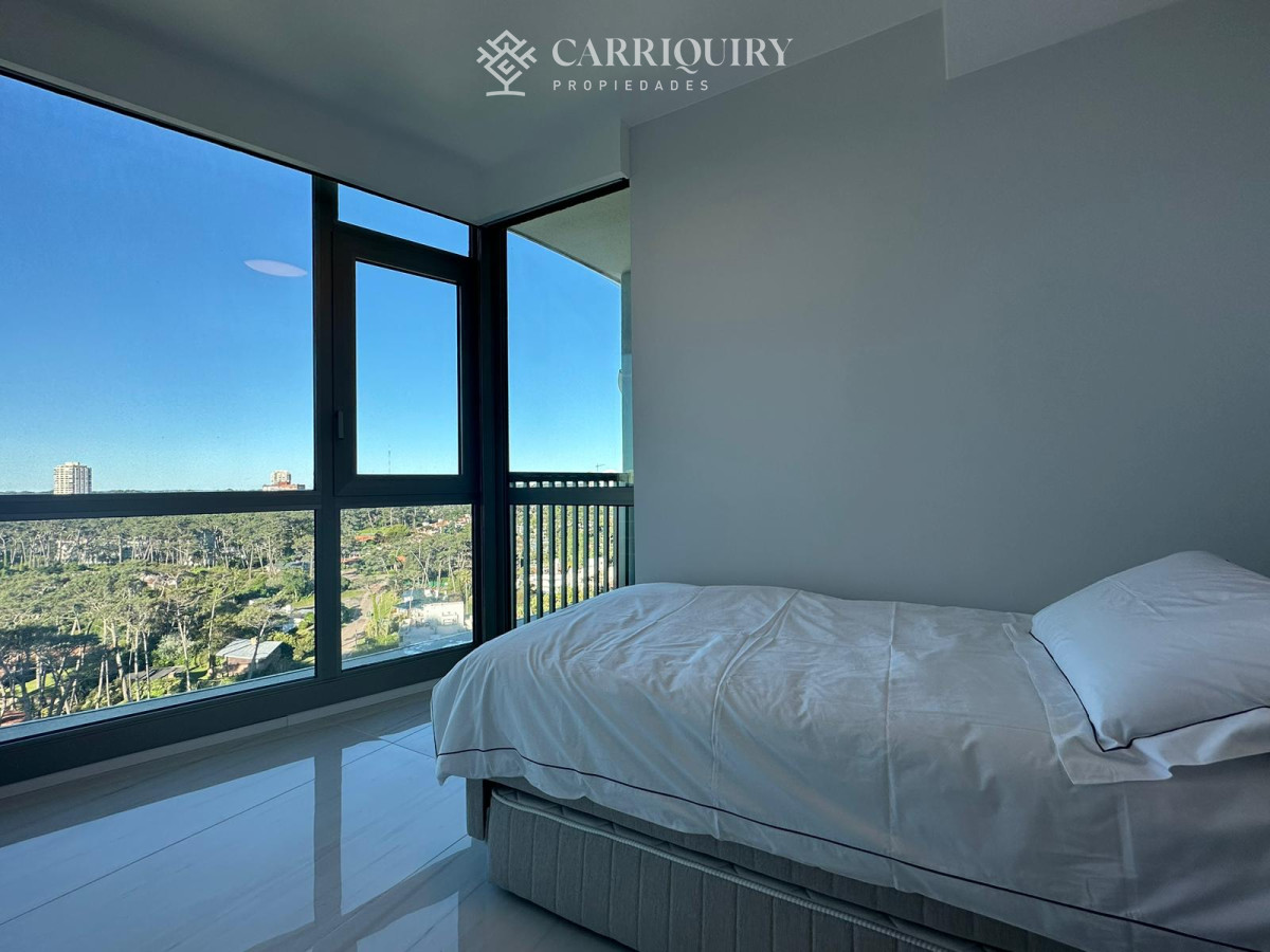 Apartamento ID.7471/ALQUILER-TEMPORARIO-Y-VENTA-APARTAMENTO-3-DORMITORIOS - Espectacular apartamento en alquiler en la torre mas lujosa de Punta del este