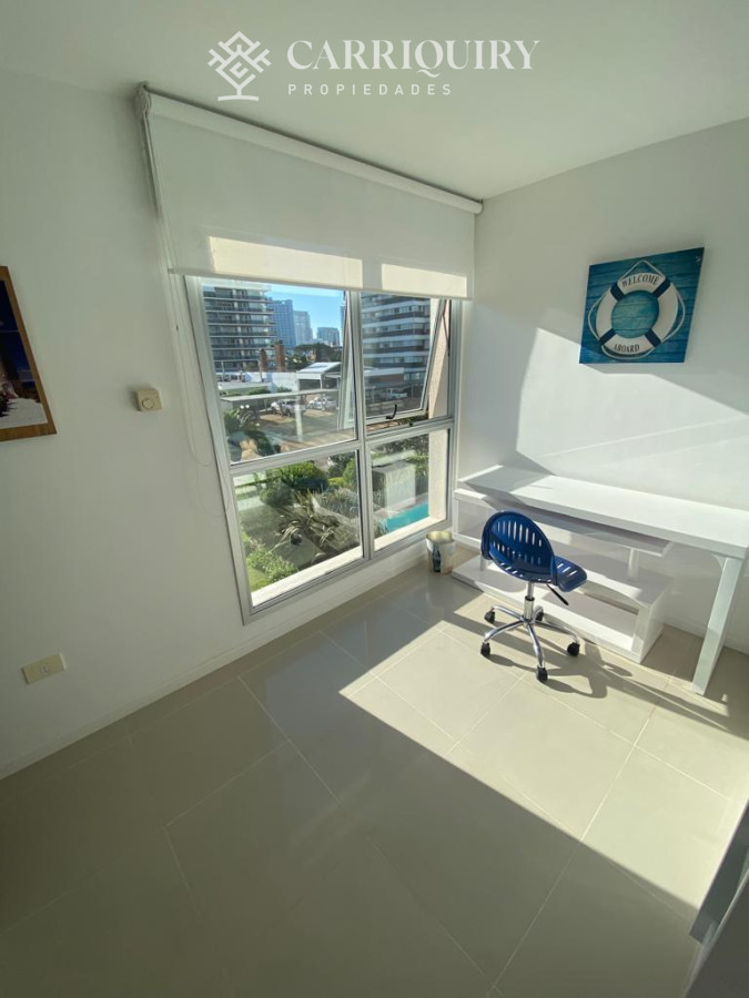 Apartamento ID.10243 - Departamento de 2 dormitorios y medio en venta en Punta del Este