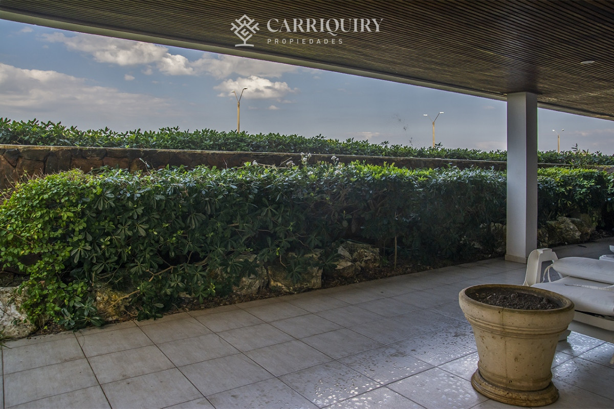 Apartamento ID.9583/Le-Parc - Apartamento de 4 dormitorios en Punta del Este frente al mar en Playa Brava