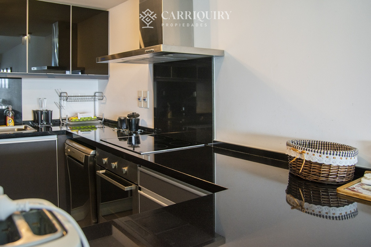 Apartamento ID.6488 - Vende apartamento. Edificio Bonaire. 3 dormitorios con servicios. Brava, Peninsula, Punta del Este