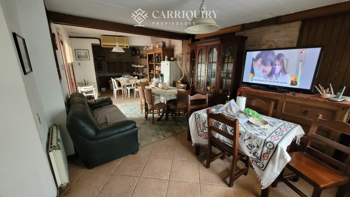 Casa ID.9694 - Casa de 3 dormitorios en Barrio Cantegril en venta, excelente ubicación 