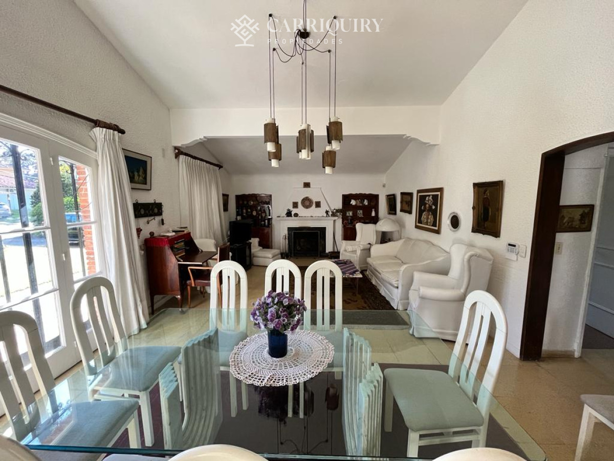 Casa ID.5801/Hermosa-casa-en-venta-de-2-dormitorios. - Casa en playa mansa.