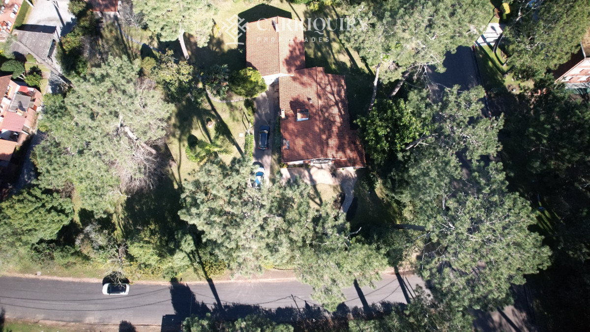 Casa ID.5801/Hermosa-casa-en-venta-de-2-dormitorios. - Casa en playa mansa.