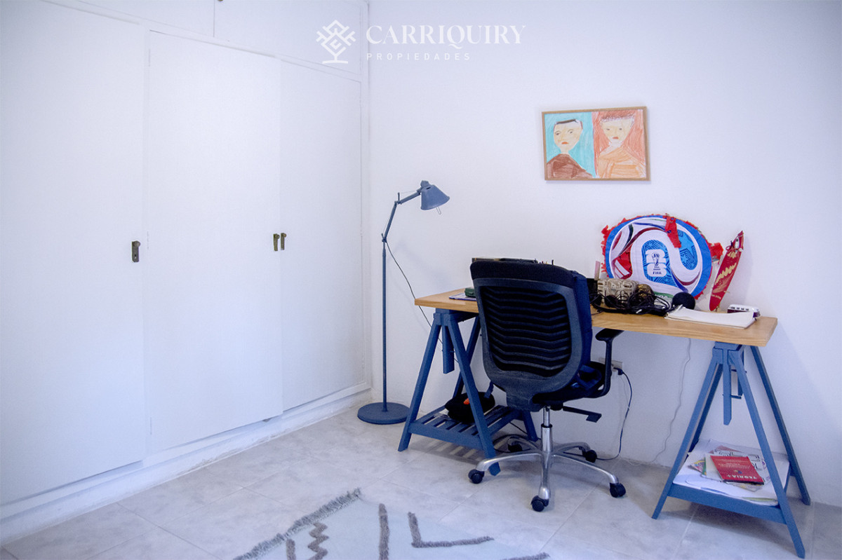 Casa ID.9504/Casa-Moderna-3-Punta-shopping-en-venta- - Excelente chalet de 5 dormitorios en venta a pasos de Playa Mansa Punta del Este