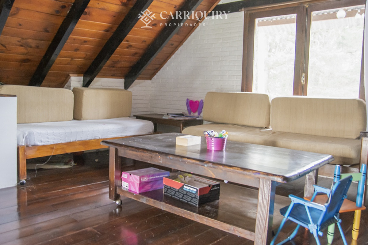 Casa ID.7689 - Hermosa casa de solida construcción, en San Rafael.