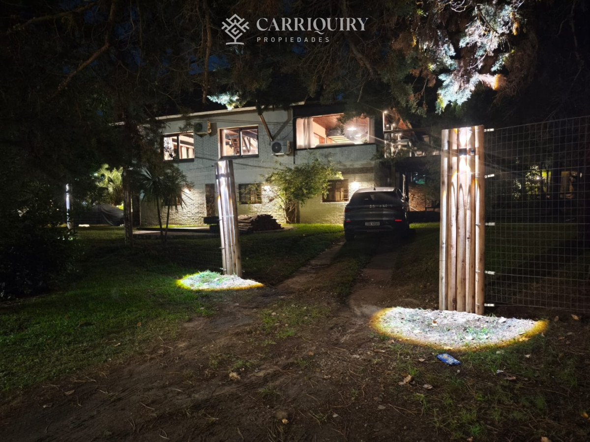 Casa ID.7689 - Hermosa casa de solida construcción, en San Rafael.