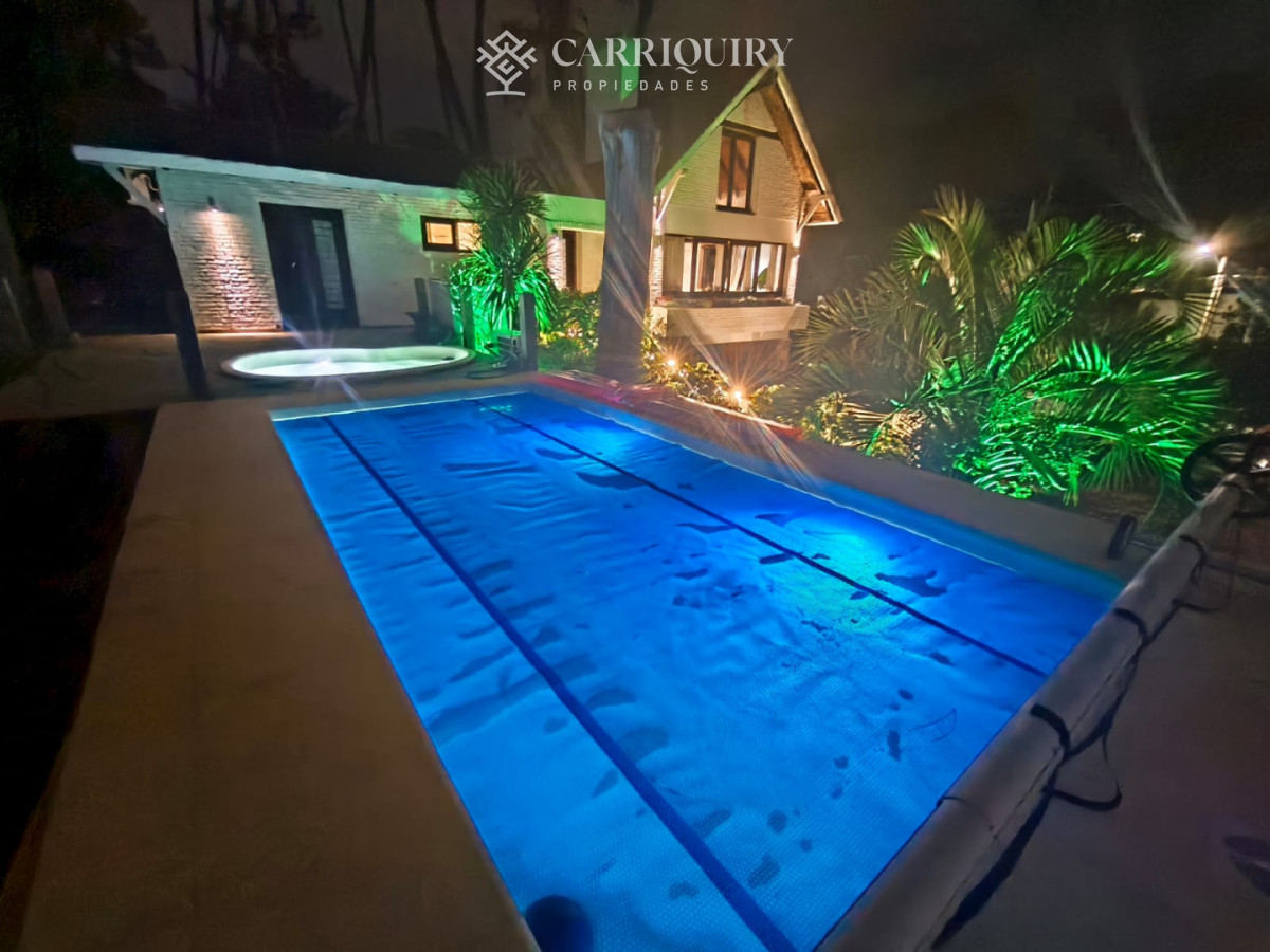 Casa ID.7689 - Hermosa casa de solida construcción, en San Rafael.