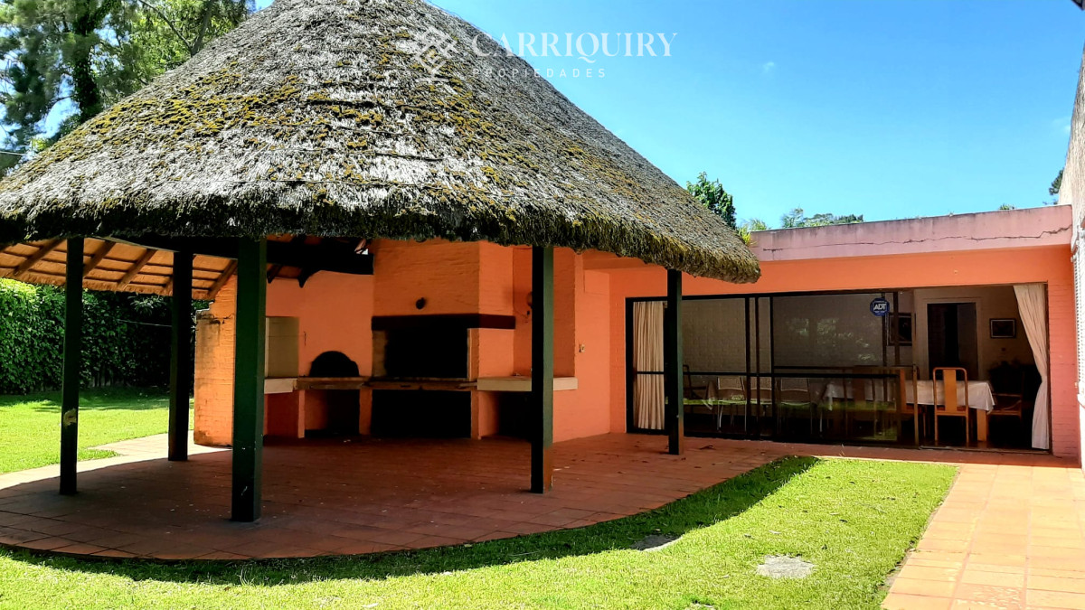 Casa ID.6862 - Departamento de 4 dormitorios en venta en Playa Brava