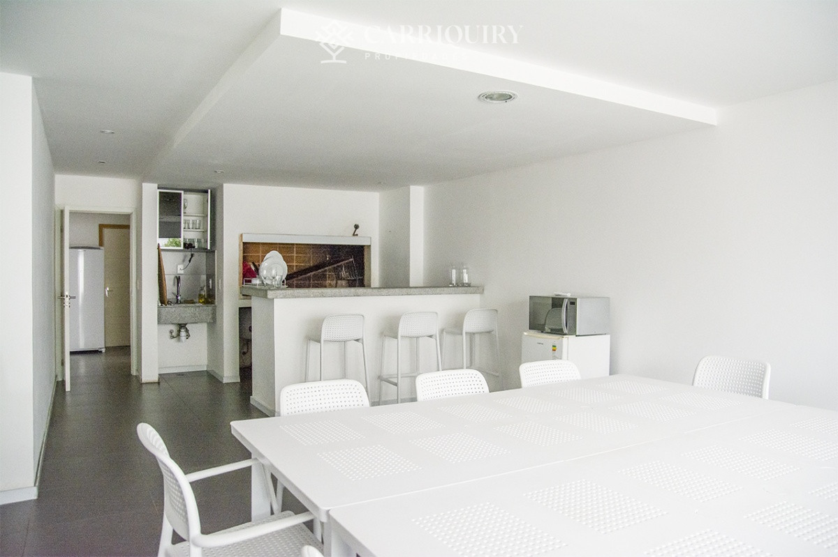 Apartamento ID.6488 - Vende apartamento. Edificio Bonaire. 3 dormitorios con servicios. Brava, Peninsula, Punta del Este