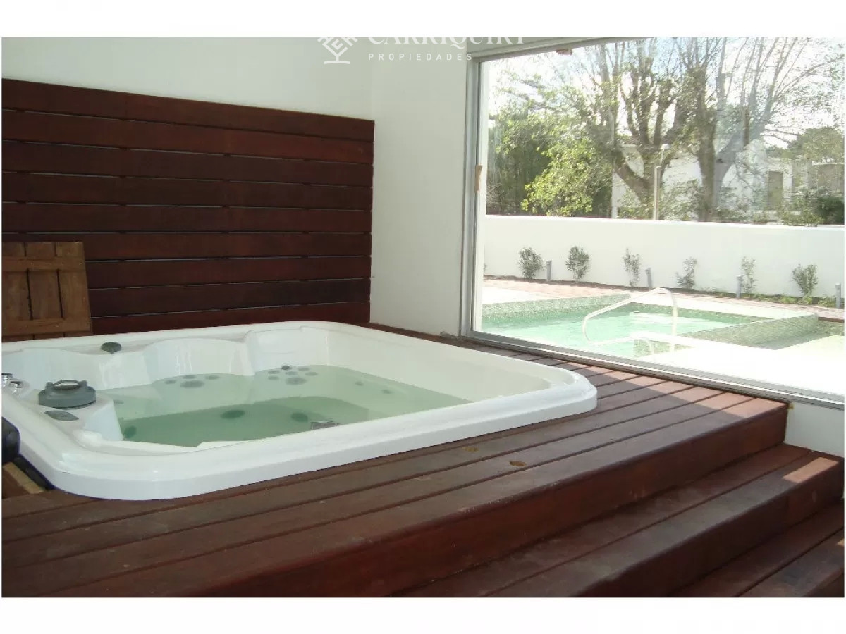 Apartamento ID.6486 - Departamento de 3 dormitorios en venta a pasos del mar. Gala Tower